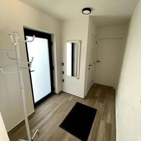 Vila P25 Luxueuze Met 5 Voor 10 Personen, 760m Met Garage En Tuin