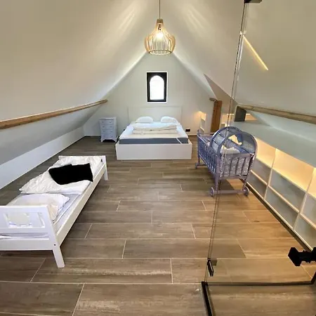 P25 Luxueuze Met 5 Voor 10 Personen, 760m Met Garage En Tuin